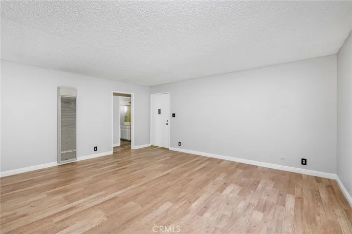 945 Main Street, El Segundo, California 90245
