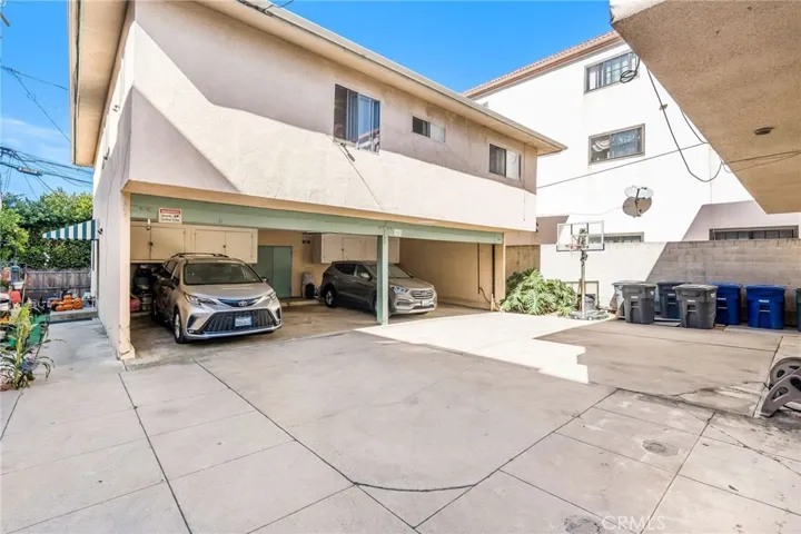 945 Main Street, El Segundo, California 90245