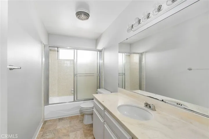 945 Main Street, El Segundo, California 90245
