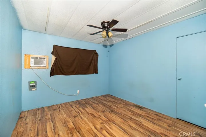 1097 N State Street 77, Hemet, California 92543