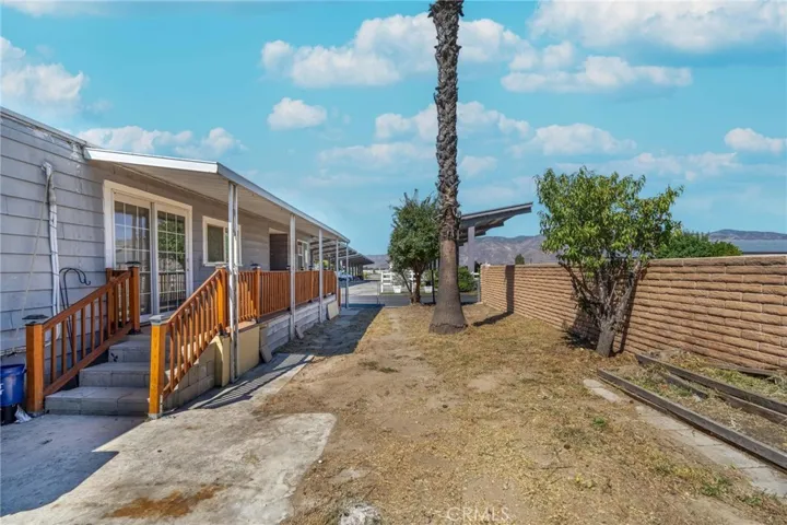 1097 N State Street 77, Hemet, California 92543