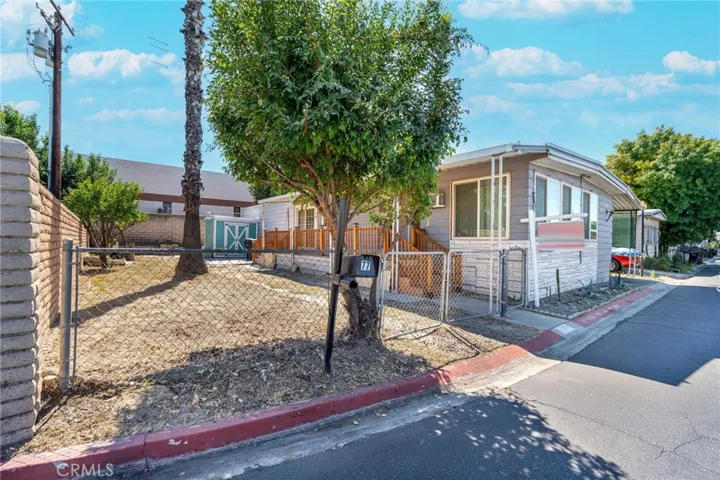 1097 N State Street 77, Hemet, California 92543