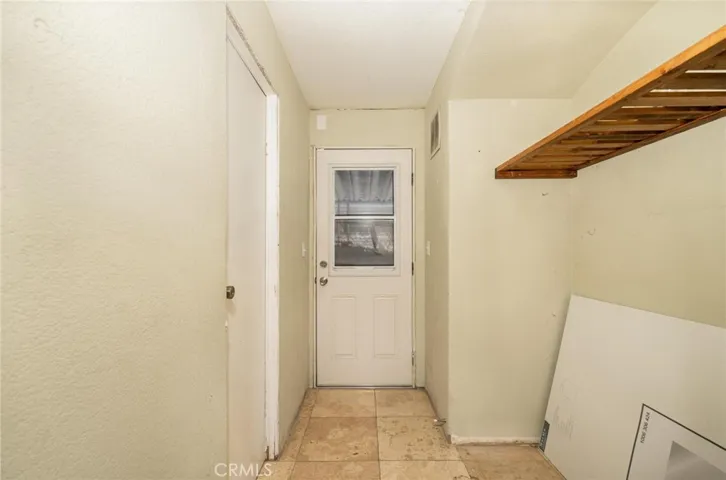 1097 N State Street 77, Hemet, California 92543