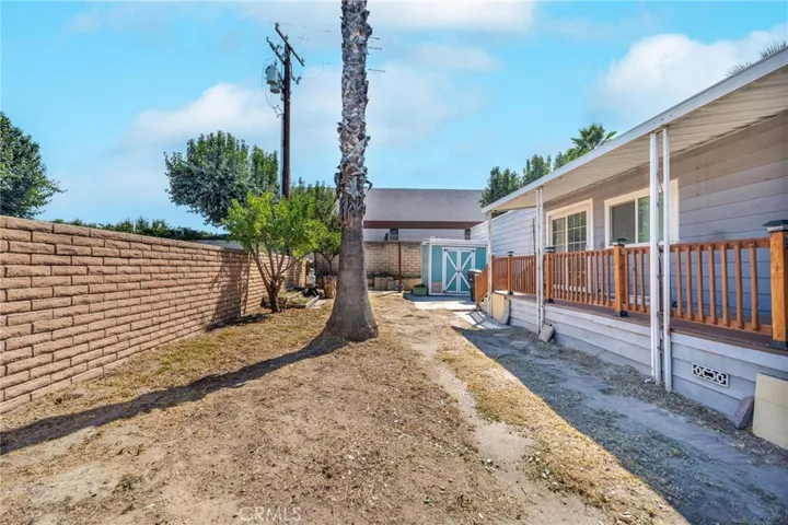 1097 N State Street 77, Hemet, California 92543