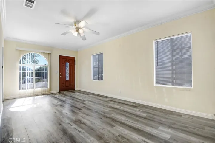 43 W Plymouth Street, Long Beach, California 90805