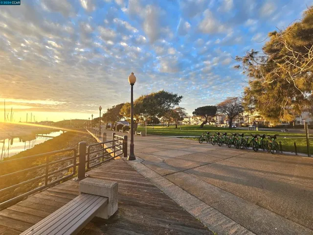 86 Crystal Cove Ct, Richmond, California 94804