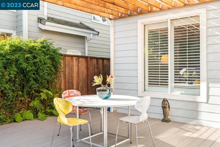 86 Crystal Cove Ct, Richmond, California 94804