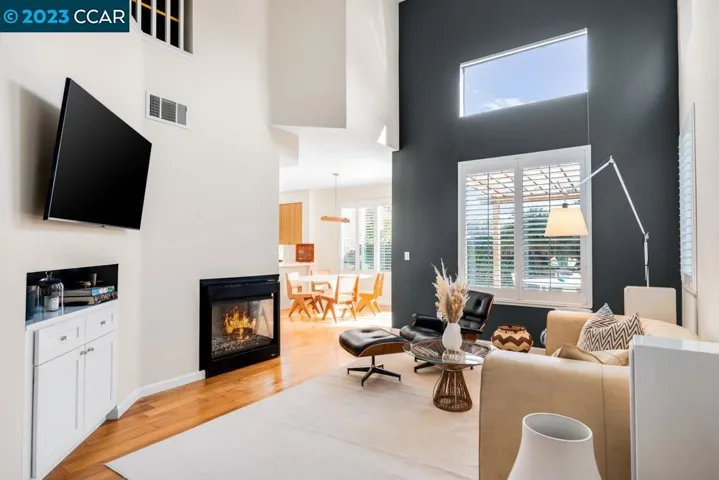 86 Crystal Cove Ct, Richmond, California 94804