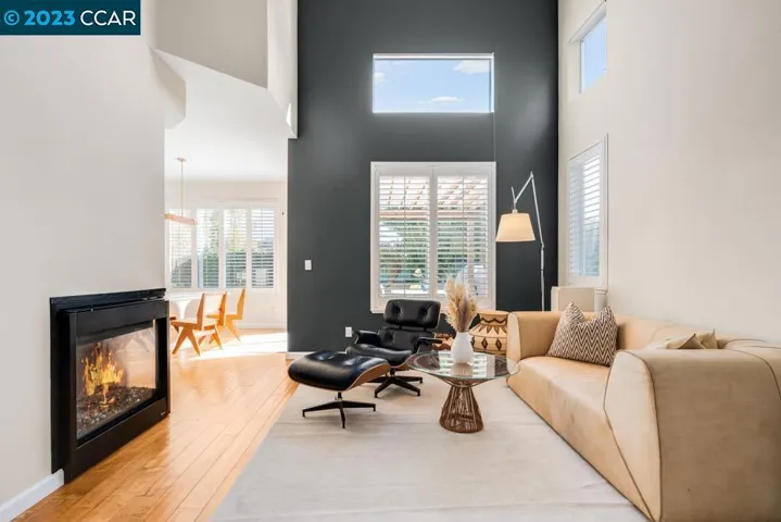 86 Crystal Cove Ct, Richmond, California 94804