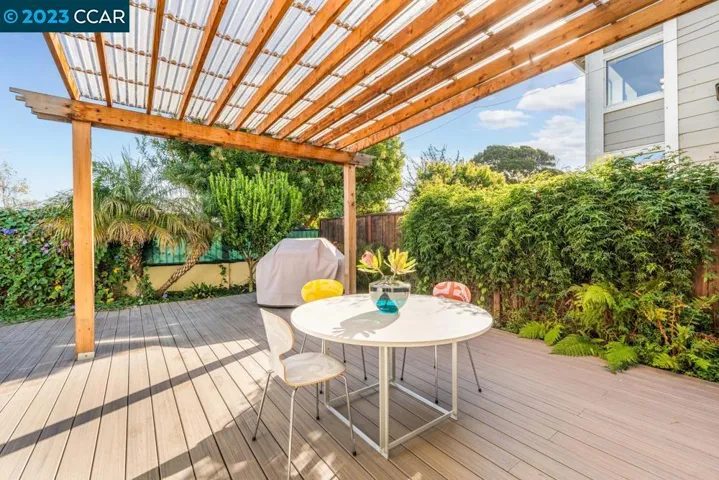 86 Crystal Cove Ct, Richmond, California 94804