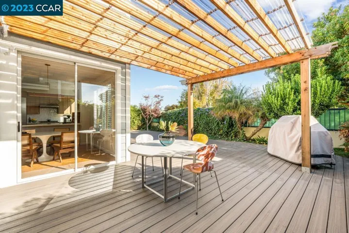 86 Crystal Cove Ct, Richmond, California 94804