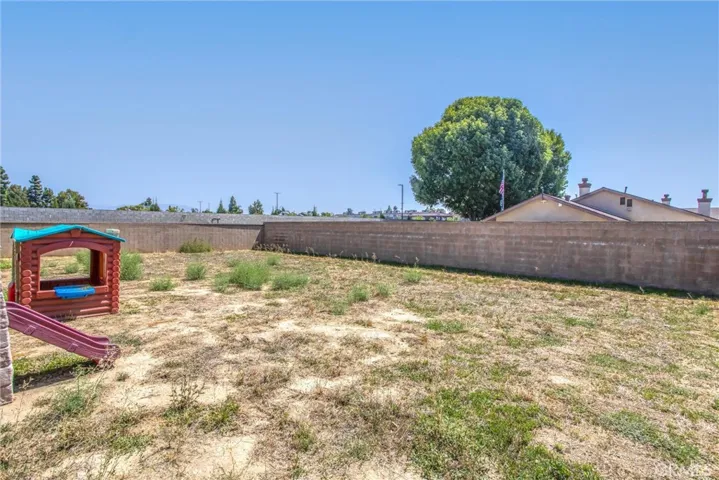 31943 Avenue E, Yucaipa, California 92399
