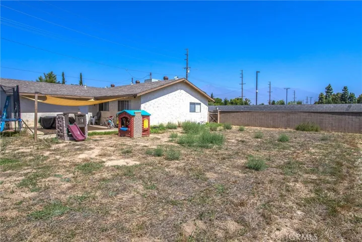 31943 Avenue E, Yucaipa, California 92399