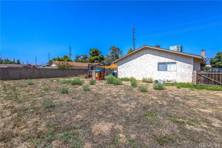 31943 Avenue E, Yucaipa, California 92399