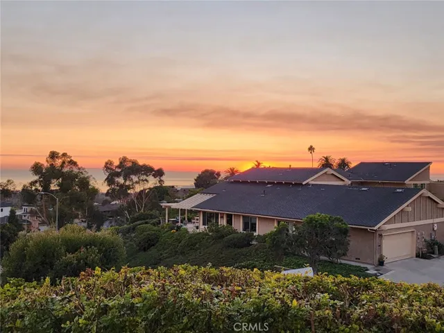 306 Avenida Adobe, San Clemente, California 92672