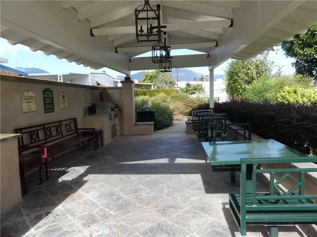 Community Barbecue Area