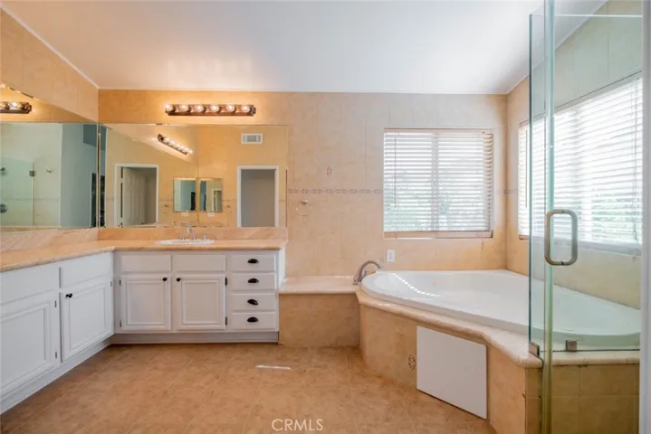 26568 Oakdale Canyon Lane, Canyon Country, California 91387