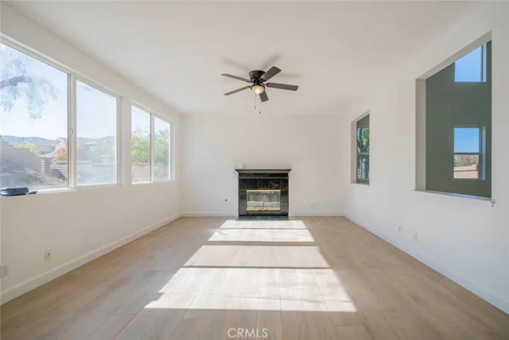 26568 Oakdale Canyon Lane, Canyon Country, California 91387