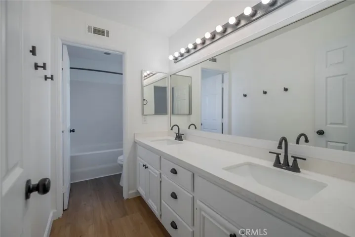 26568 Oakdale Canyon Lane, Canyon Country, California 91387