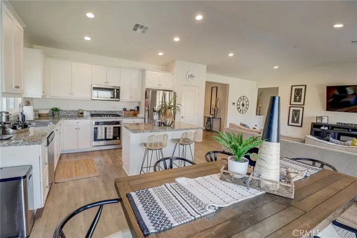 30430 Concord Coach Ct, Winchester, California 92596