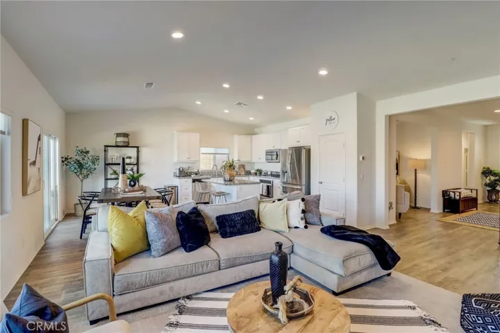 30430 Concord Coach Ct, Winchester, California 92596