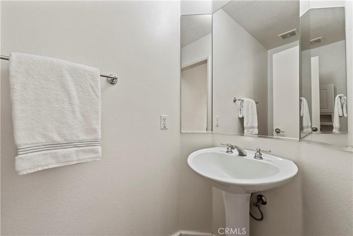 27102 Teton Trail Unit 82, Valencia, California 91354