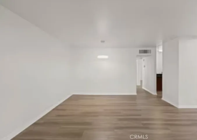 18350 Hatteras Street Unit 132, Tarzana, California 91356