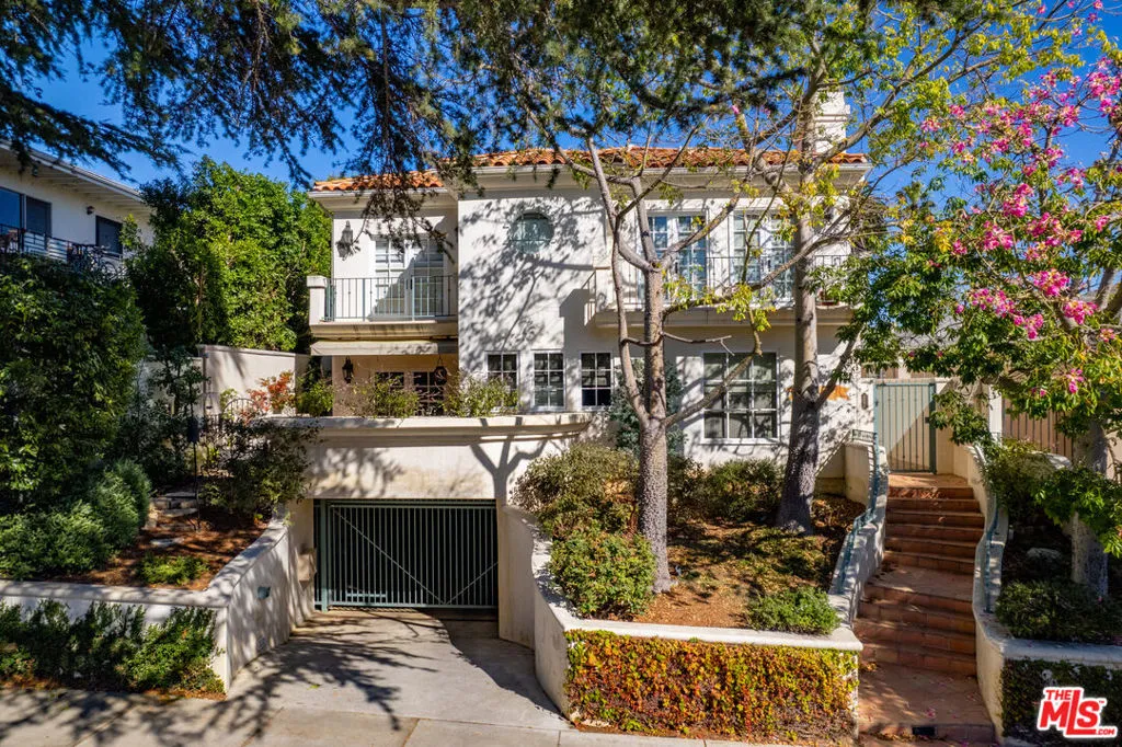 855 15th Street Unit D, Santa Monica, California 90403 home-pic-0