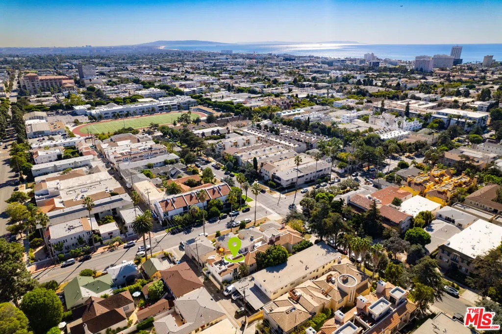 855 15th Street Unit D, Santa Monica, California 90403 home-pic-2