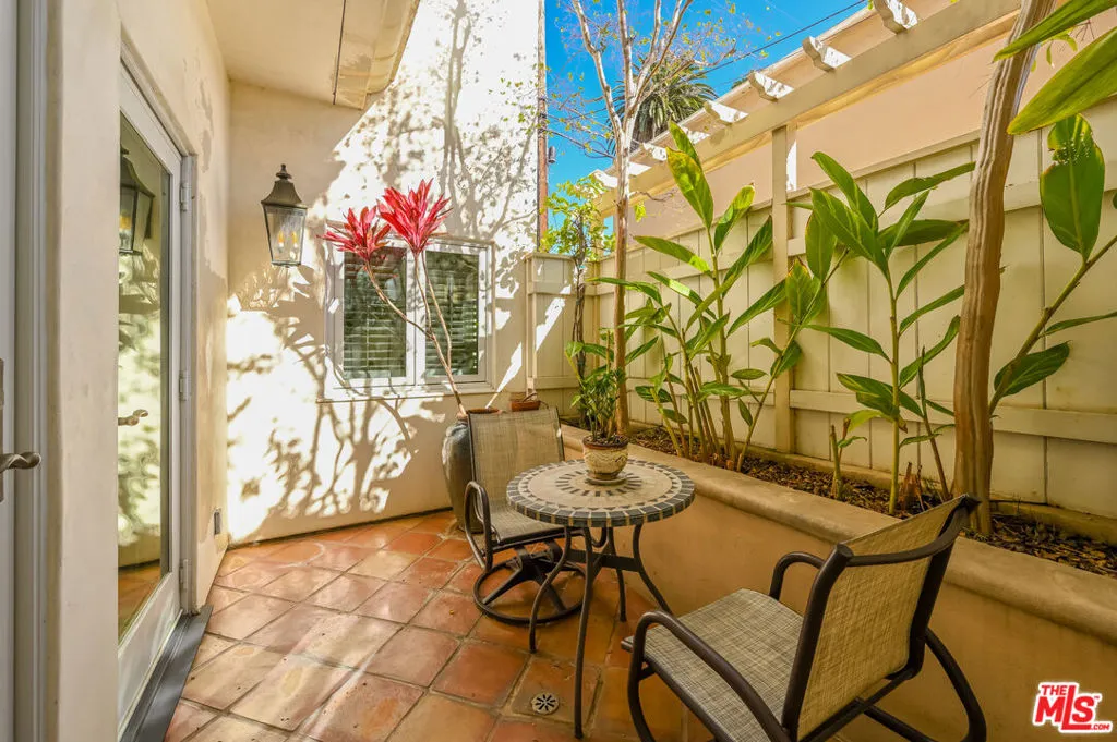 855 15th Street Unit D, Santa Monica, California 90403 home-pic-16