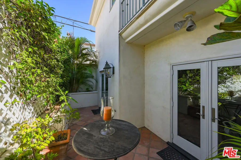 855 15th Street Unit D, Santa Monica, California 90403 home-pic-19