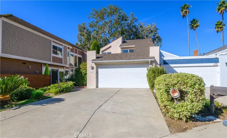 22551 Overlake Drive, Lake Forest, California 92630