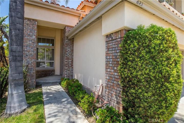 823 S Parkglen Place, Anaheim Hills, California 92808