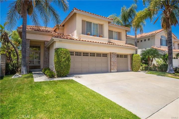 823 S Parkglen Place, Anaheim Hills, California 92808