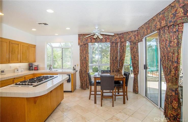 823 S Parkglen Place, Anaheim Hills, California 92808