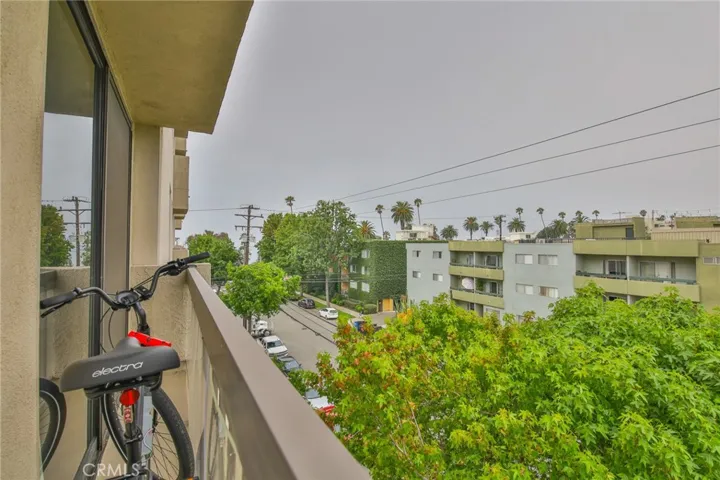 124 Idaho Avenue Unit 401, Santa Monica, California 90403