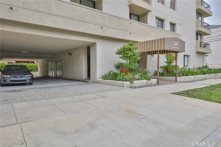 124 Idaho Avenue Unit 401, Santa Monica, California 90403