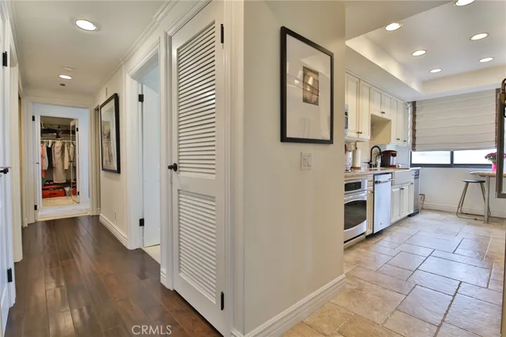 124 Idaho Avenue Unit 401, Santa Monica, California 90403