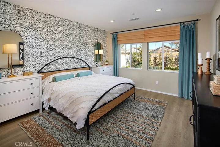 28381 Cats Claw Road, Winchester, California 92596