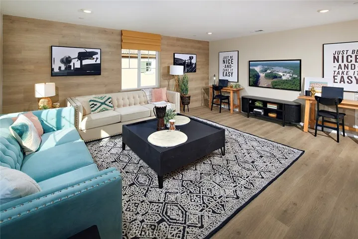 28381 Cats Claw Road, Winchester, California 92596