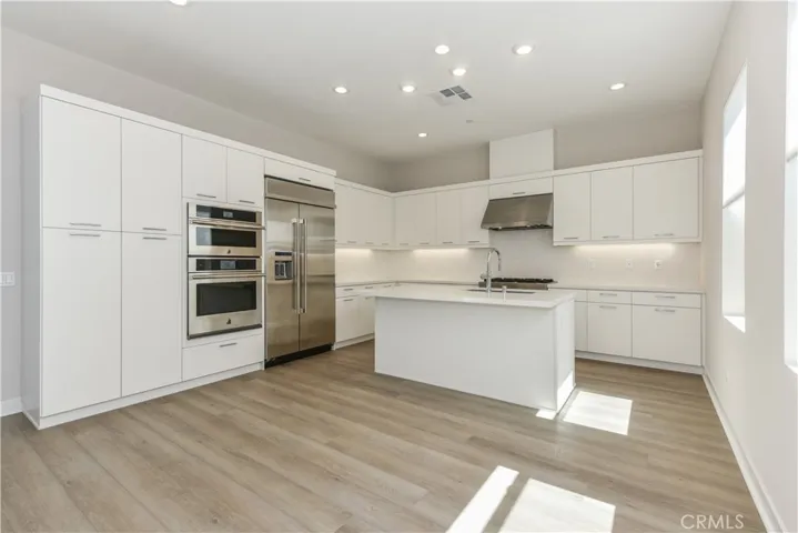 161 Fremont, Lake Forest, California 92630