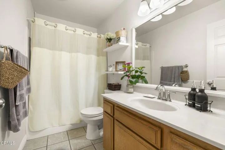 22-web-or-mls-Upmarketmedia_105Son-69