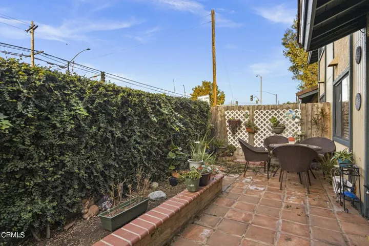 26-web-or-mls-Upmarketmedia_105Son-77