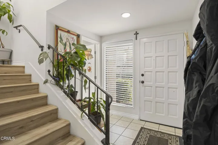 10-web-or-mls-Upmarketmedia_105Son-15
