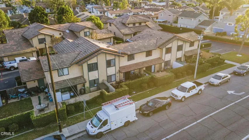 36-web-or-mls-Upmarketmedia_105Son-aer-1