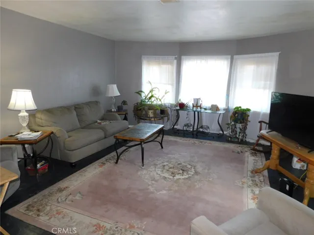 18154 Hackberry Street, Hesperia, California 92345