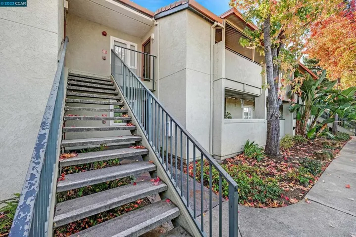 1505 Kirker Pass Rd 211, Concord, California 94521-3262