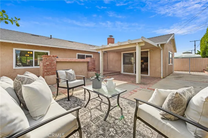 6611 Trinette Avenue, Garden Grove, California 92845