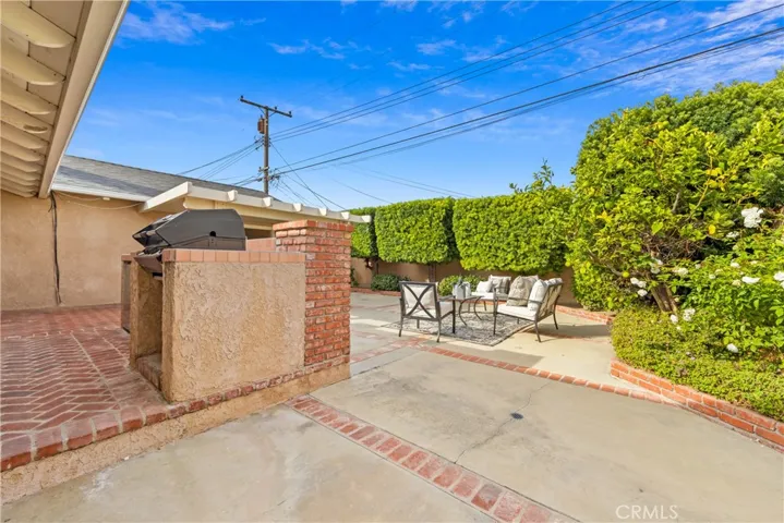 6611 Trinette Avenue, Garden Grove, California 92845