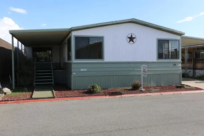 255 E Bolivar Street, Salinas, California 93906